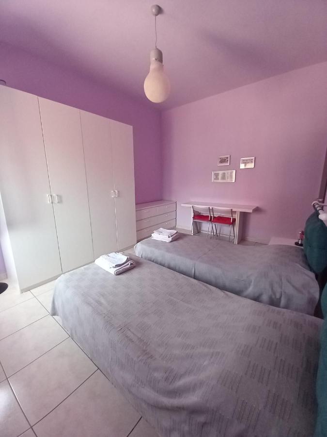 Affittacamere Appartamento colorato Ferrara Esterno foto
